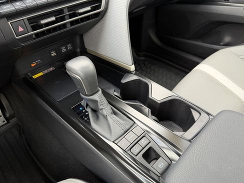Used 2026 Toyota Camry SE w/ Multimedia Upgrade Package AWD/4WD image 20