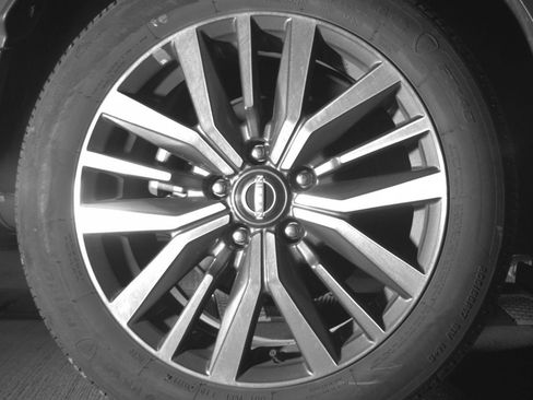 Used 2024 Nissan Kicks SV FWD image 18