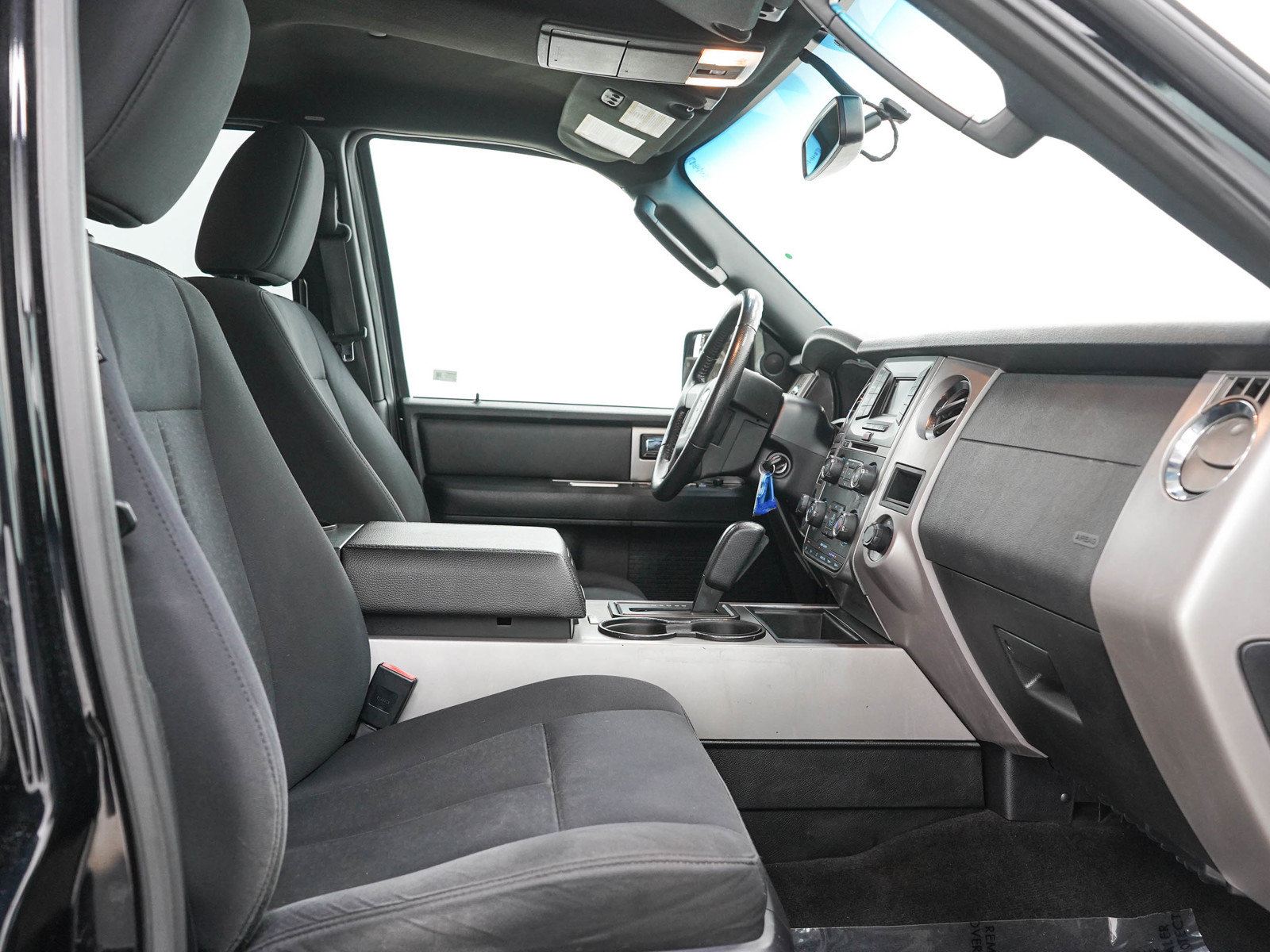 Used 2017 Ford Expedition EL XLT AWD/4WD image 12