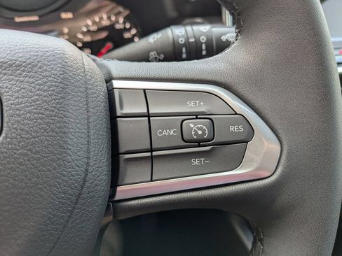 New 2026 Jeep Compass Latitude AWD/4WD image 16