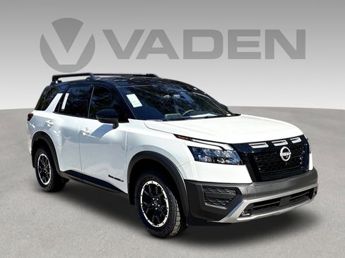 New 2025 Nissan Pathfinder Rock Creek image 1