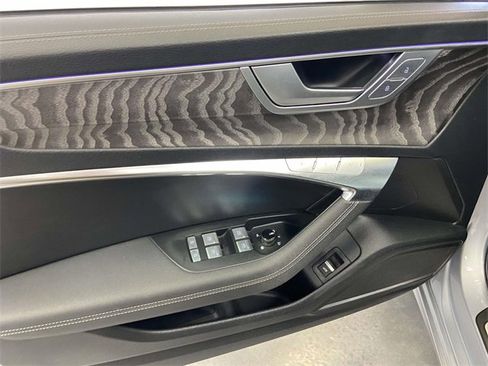 Used 2024 Audi A6 Premium Plus image 19