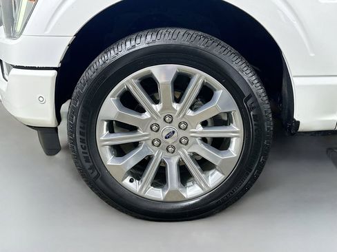 Used 2022 Ford F150 Limited image 8
