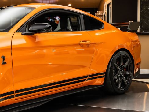 Used 2021 Ford Mustang Shelby GT500 RWD image 30