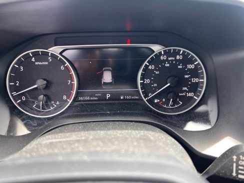 Used 2025 Nissan Rogue SV AWD/4WD image 6