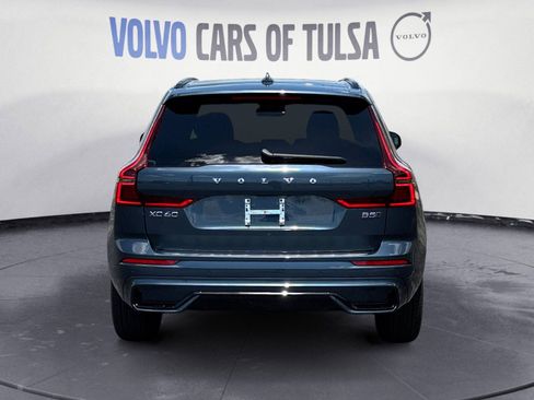 New 2026 Volvo XC60 B5 Core w/ Protection Package Premier image 4