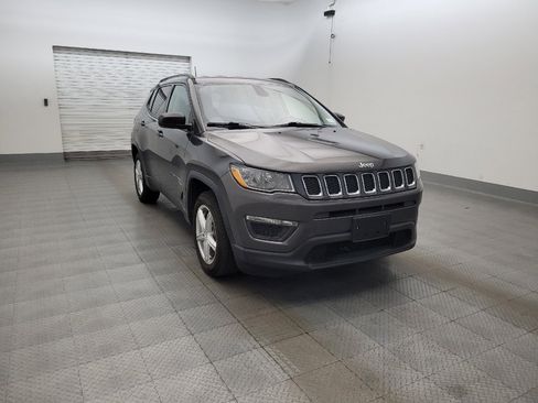Used 2018 Jeep Compass Sport w/ Tech Group FWD image 13