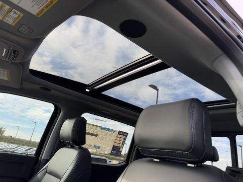 New 2026 Ford F350 Lariat w/ Black Appearance Package image 28