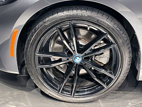 Used 2022 BMW 330e xDrive w/ M Sport Package image 33