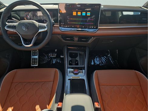 New 2026 Volkswagen Tiguan SEL R-Line image 12