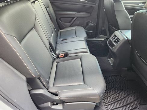 Used 2020 Volkswagen Atlas Cross Sport SEL R-Line AWD/4WD image 31