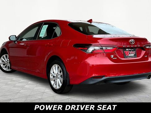 Used 2023 Toyota Camry LE image 4