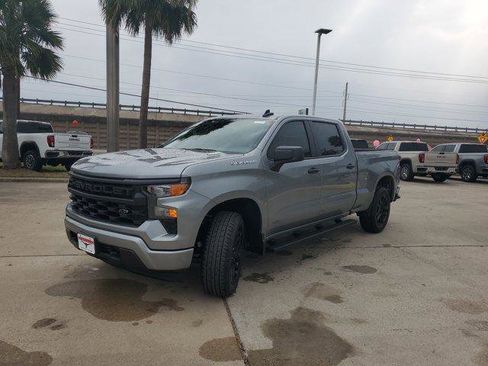 New 2026 Chevrolet Silverado 1500 Custom image 3