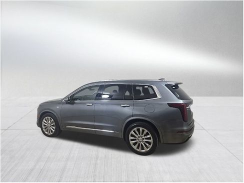Used 2020 Cadillac XT6 Premium Luxury image 4