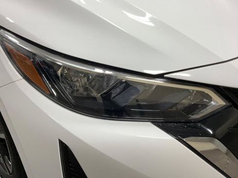 Used 2024 Nissan Sentra SV FWD image 30