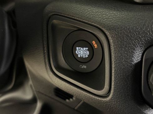 New 2025 Jeep Gladiator Willys image 29