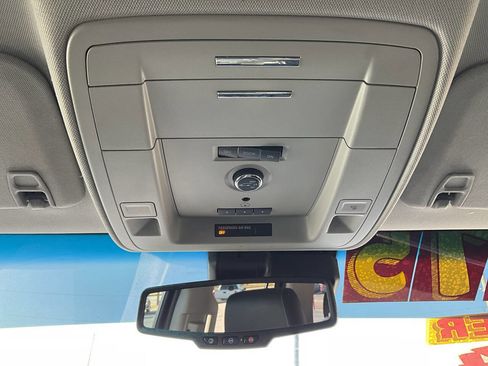 Used 2018 Chevrolet Tahoe LT image 16