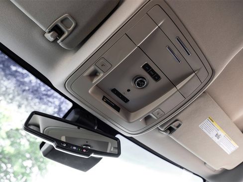 Used 2020 Chevrolet Suburban Premier w/ 6.2L Performance Package image 28