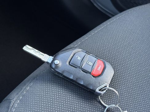 Used 2023 Jeep Gladiator Overland image 27