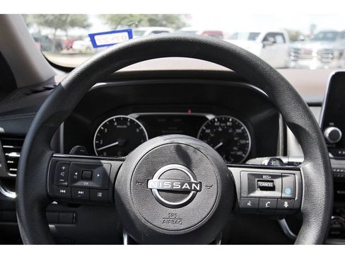 Used 2023 Nissan Rogue SV AWD/4WD image 7