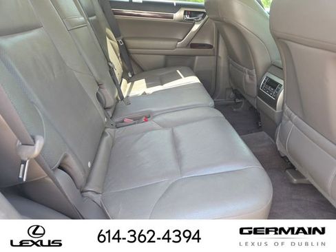 Used 2015 Lexus GX 460 w/ Premium Package AWD/4WD image 36