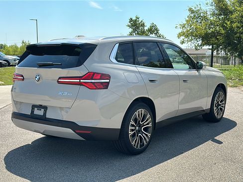 New 2026 BMW X3 xDrive30 w/ Premium Package image 8