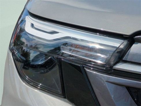 Used 2025 Subaru Forester Premium w/ Convenience Package #1 image 10