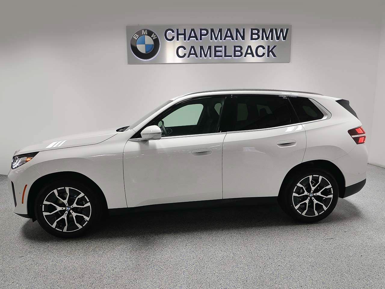 Used 2026 BMW X3 xDrive30i AWD/4WD image 3
