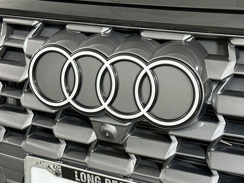 Used 2025 Audi Q5 Premium w/ Premium Plus AWD/4WD image 15