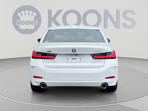 Used 2023 BMW 330i xDrive Sedan w/ Premium Package AWD/4WD image 10