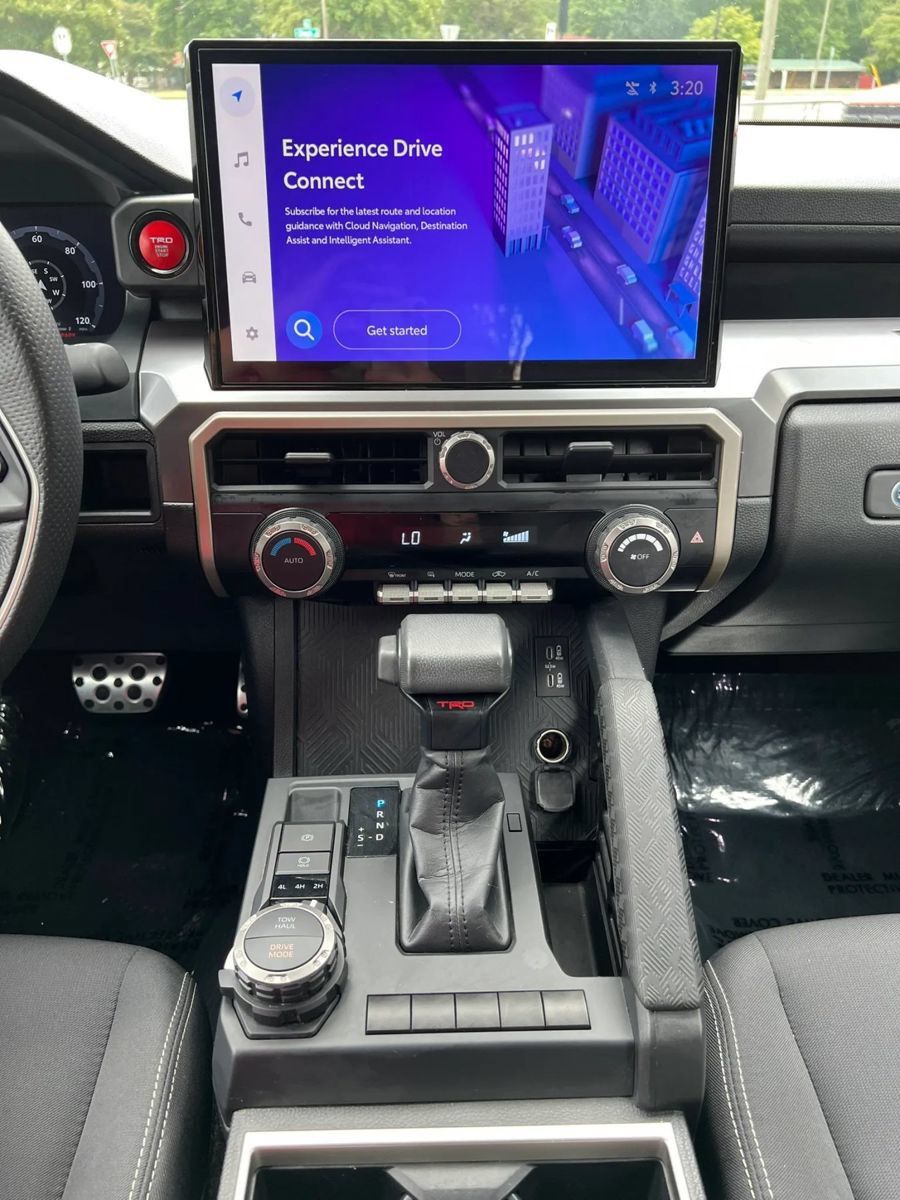 Used 2024 Toyota Tacoma TRD Sport AWD/4WD image 16