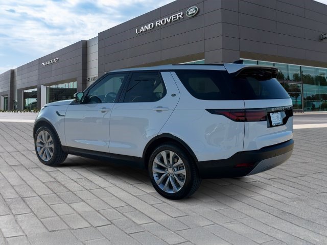 New 2026 Land Rover Discovery S AWD/4WD image 3