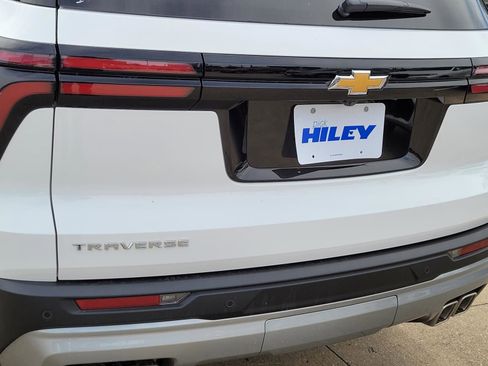 New 2026 Chevrolet Traverse LT w/ Driver Confidence Package image 4