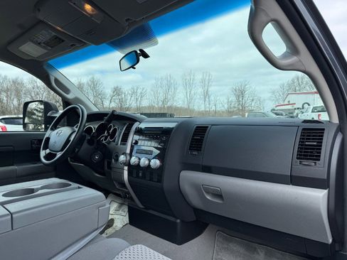 Used 2010 Toyota Tundra Reg LB 5.7L V8 6-Spd AT (Natl) image 17