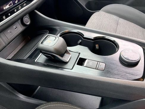 Used 2023 Nissan Rogue SV image 14