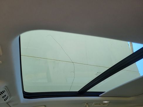 Used 2021 GMC Yukon Denali w/ Denali Premium Package image 21