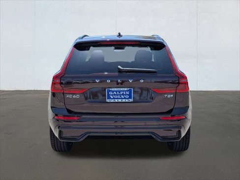 New 2026 Volvo XC60 T8 Ultra w/ Climate Package PRO AWD/4WD image 5