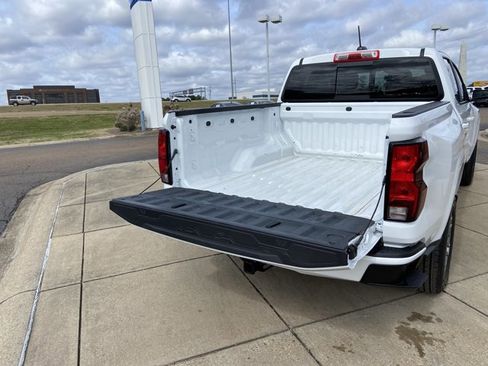 Used 2023 Chevrolet Colorado LT w/ LT Convenience Package image 25