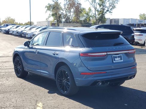 New 2026 Lincoln Corsair Premiere image 3