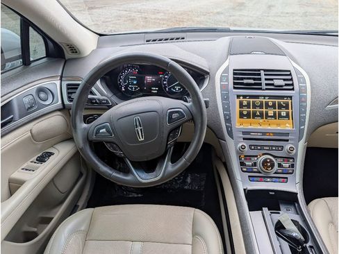 Used 2019 Lincoln MKZ Reserve image 26