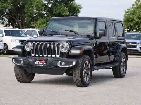 Used 2018 Jeep Wrangler Unlimited Sahara AWD/4WD image 6