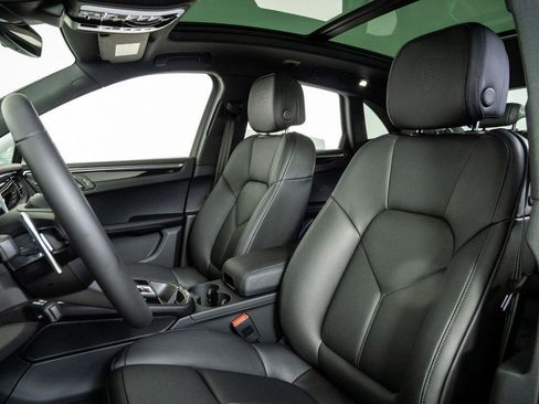 New 2026 Porsche Macan S AWD/4WD image 5