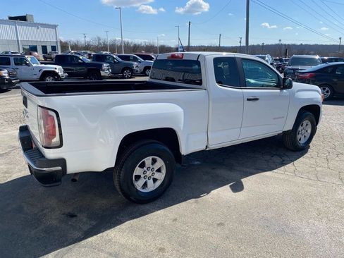 Used 2020 GMC Canyon W/T w/ Convenience Package image 5