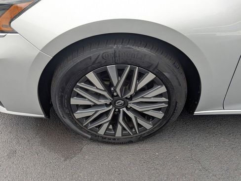 Used 2024 Nissan Altima 2.5 SV image 34