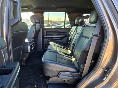 Used 2018 Ford Expedition XLT w/ Equipment Group 202A image 26