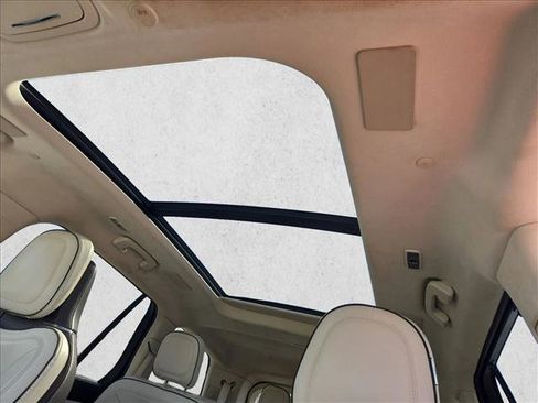 Used 2020 Lincoln Aviator Black Label Grand Touring w/ Class IV Trailer Tow Package image 14