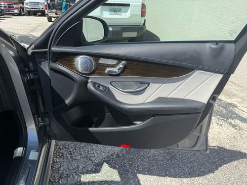 Used 2015 Mercedes-Benz C 400 4MATIC image 18