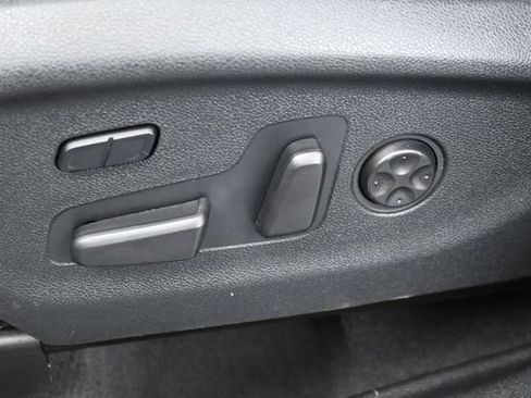 Used 2016 Kia Sorento SX w/ SXL Technology Package AWD/4WD image 12