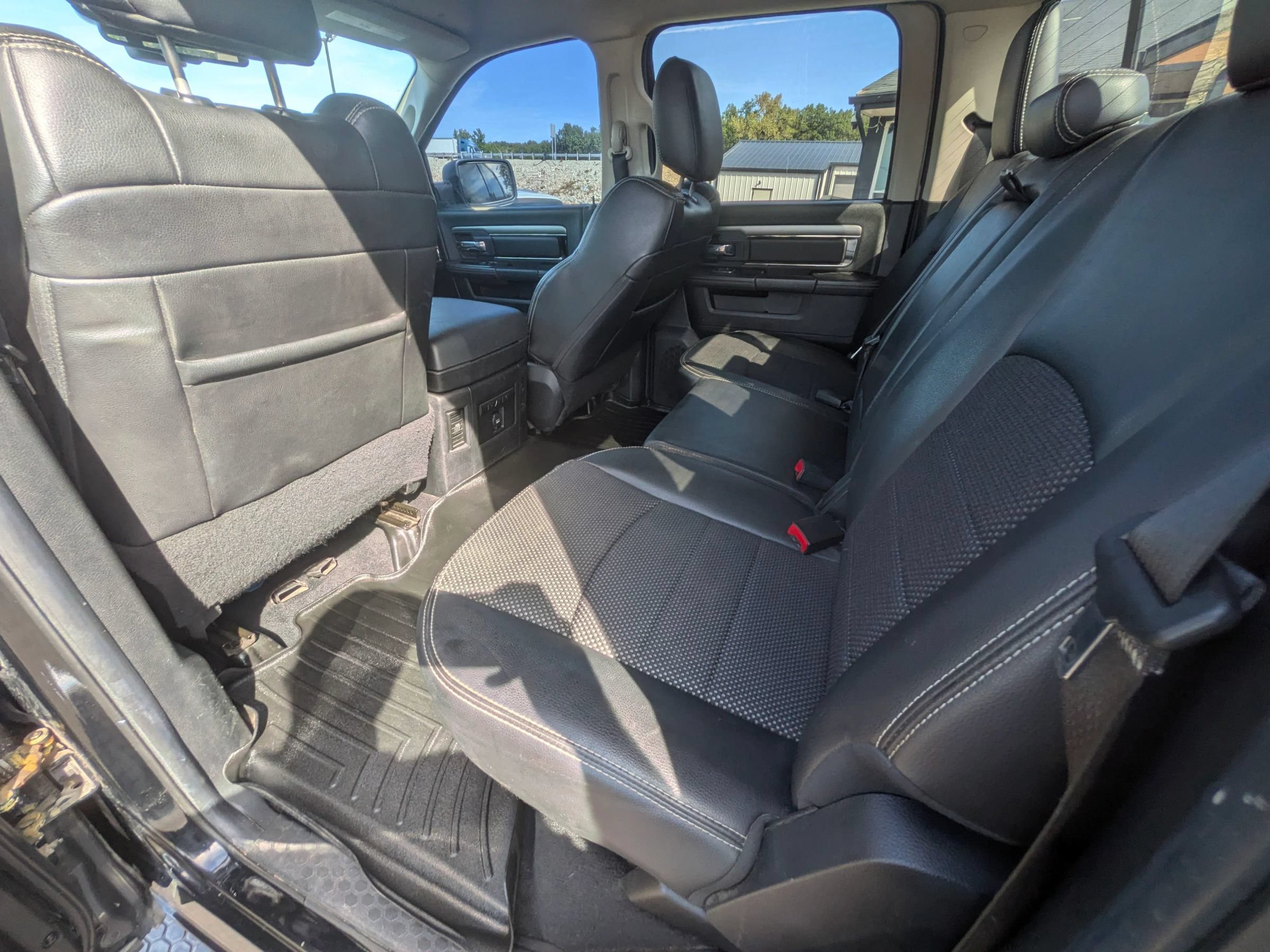 Used 2014 RAM 1500 Sport w/ Convenience Group AWD/4WD image 30