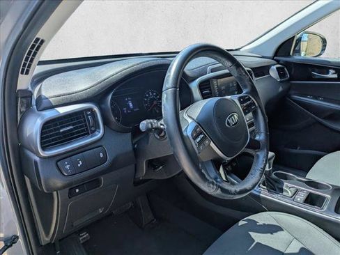 Used 2020 Kia Sorento LX w/ LX I4 Convenience Package AWD/4WD image 19